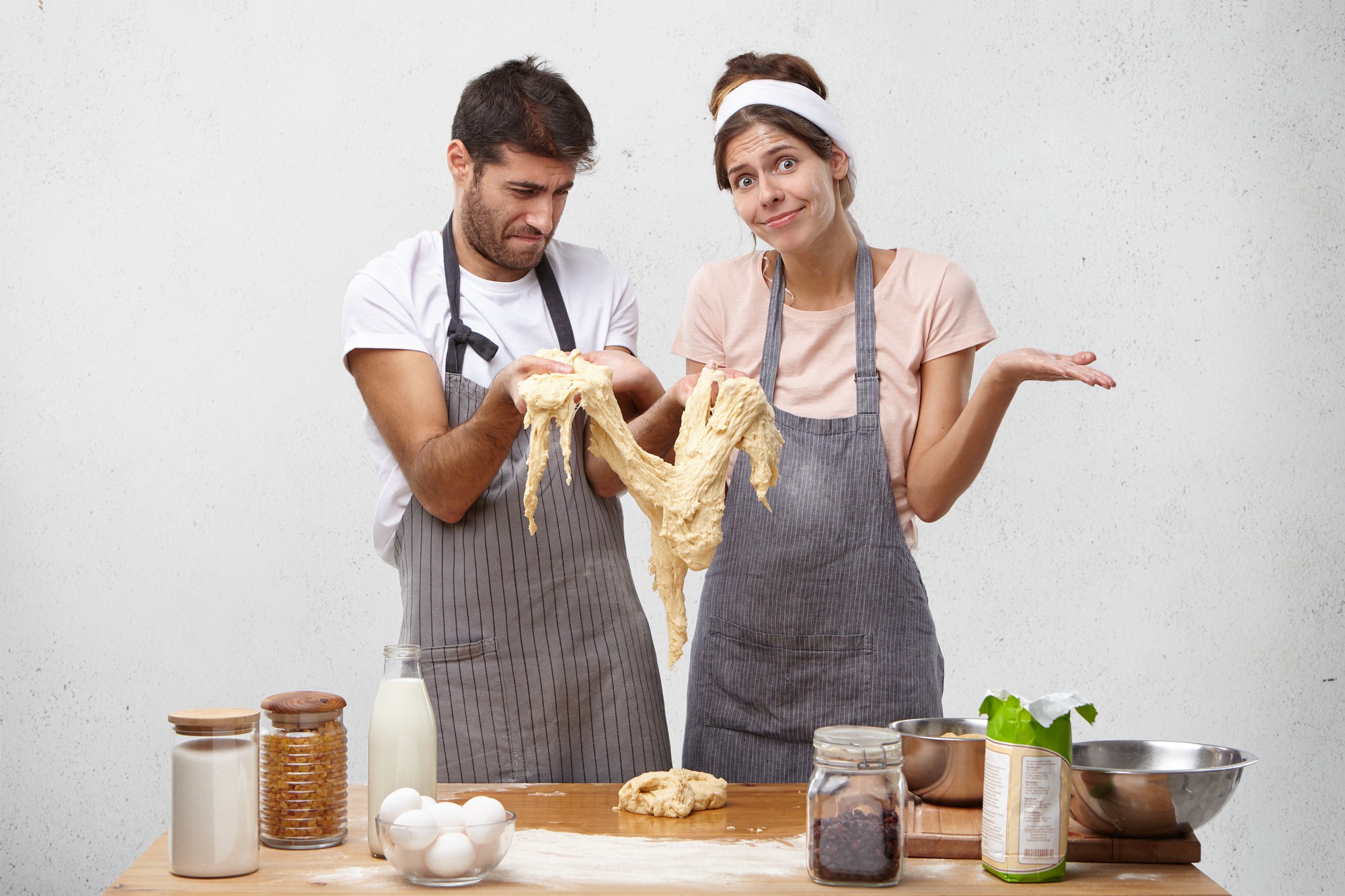 Allievo che impasta la pasta
